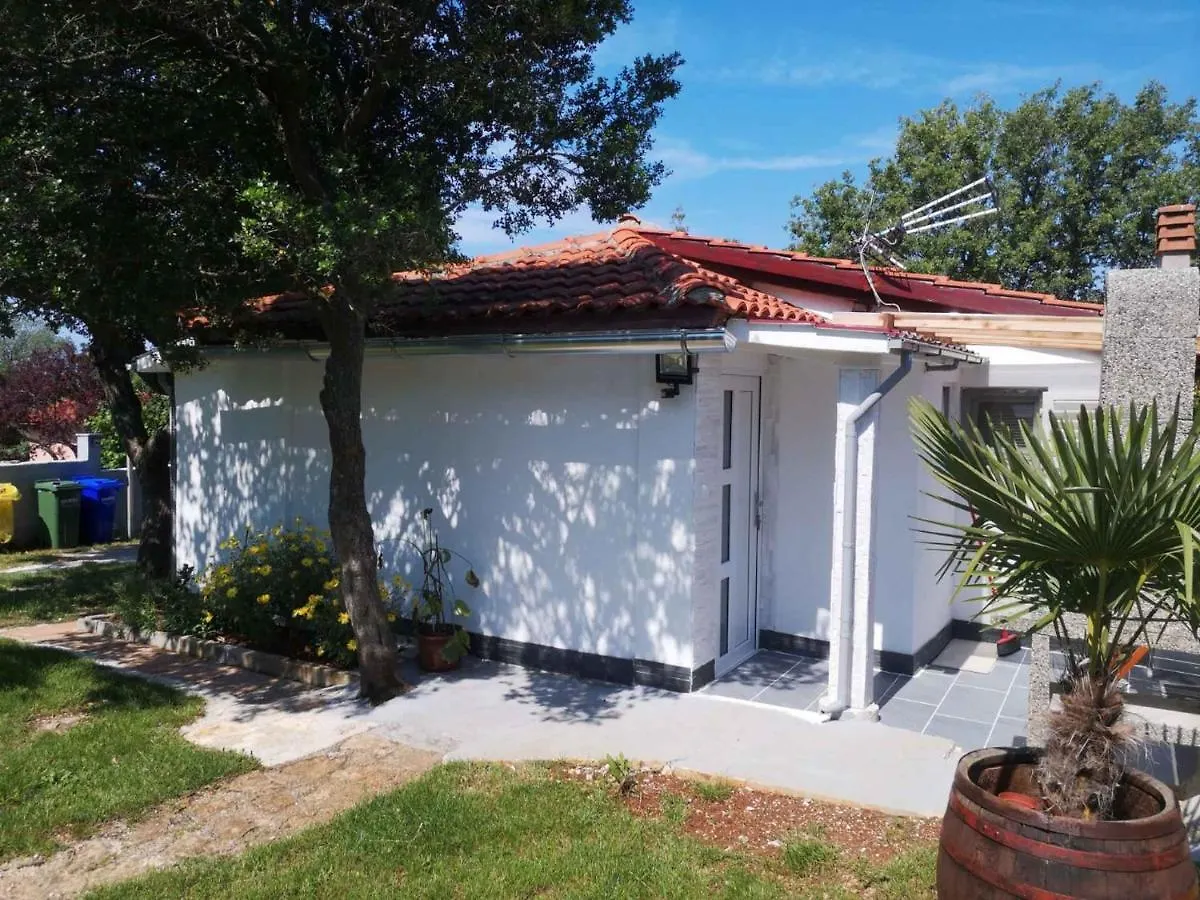 Holiday Home In Medulin - Istrien 33776
